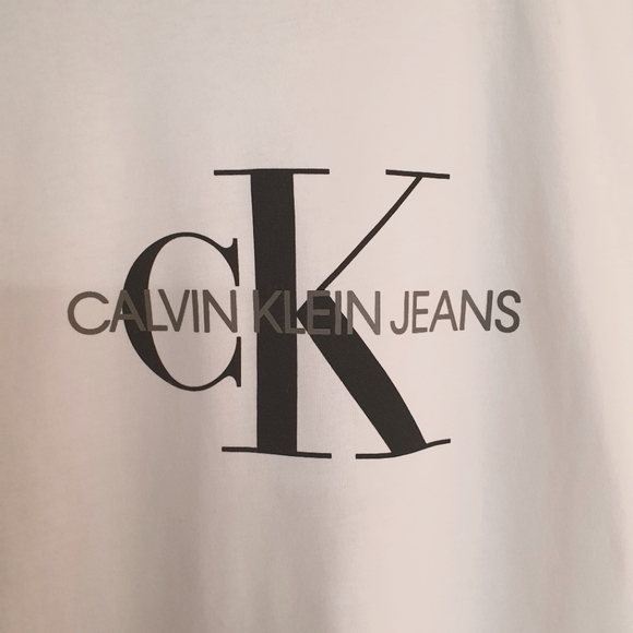Calvin Klein Jeans White t-shirt Size XS - Picture 4 of 11